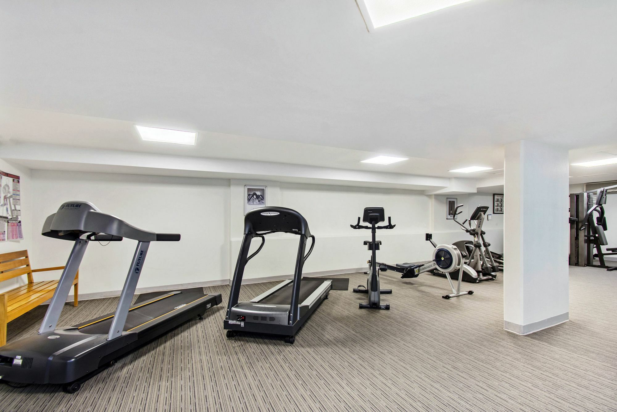Aparthotel Mantra 4*