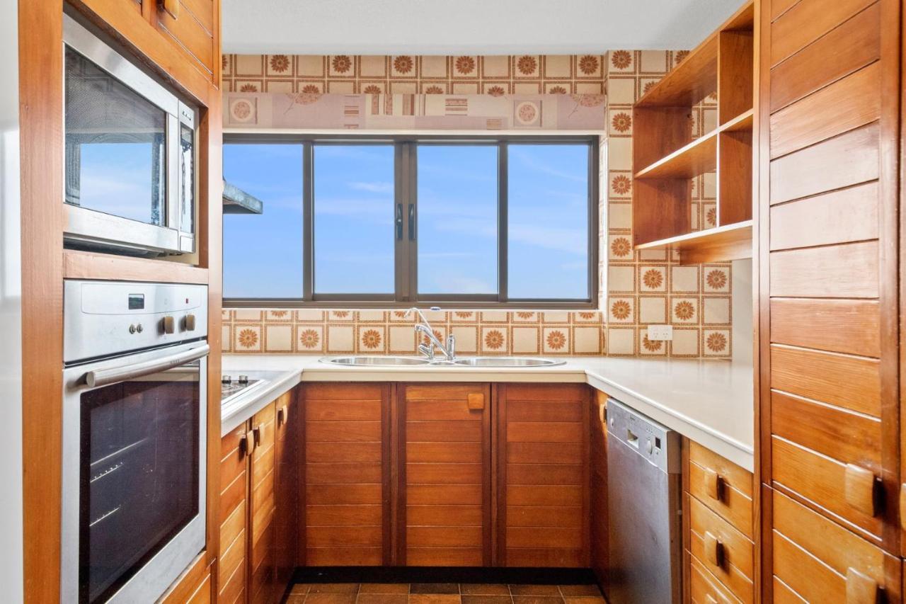 8 Parkyn Place 4 Bedroom Penthouse With 360degree Views Wifi Mooloolaba