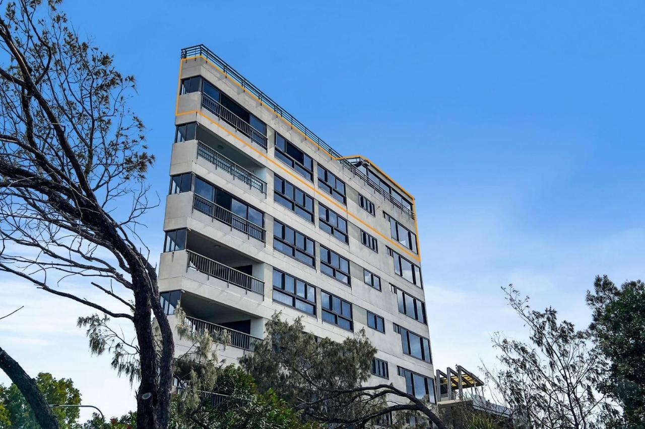 8 Parkyn Place 4 Bedroom Penthouse With 360degree Views Wifi Apartment