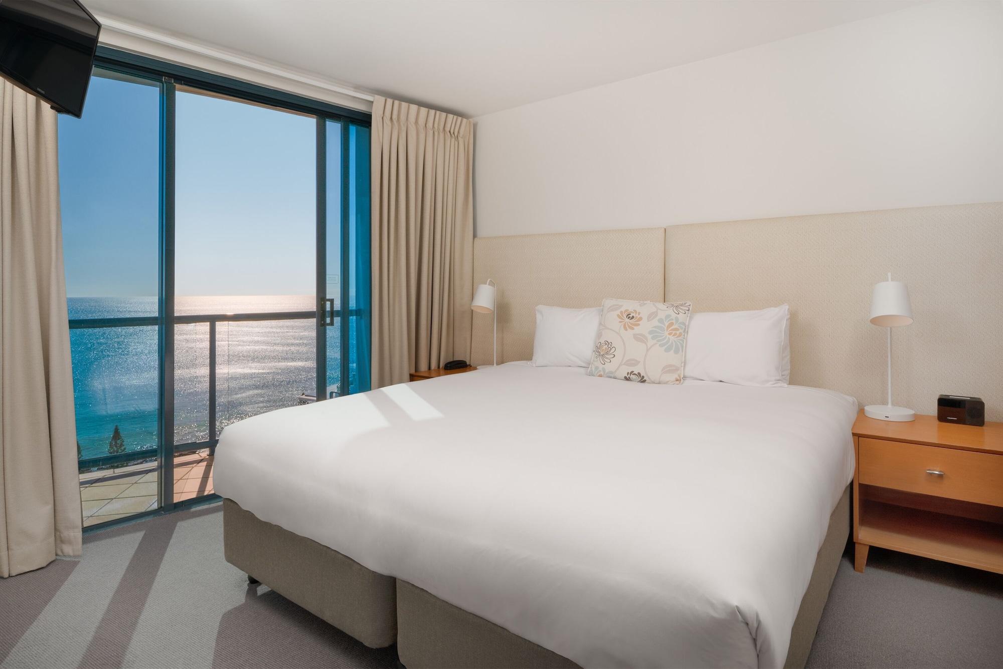 Mantra Aparthotel 4*