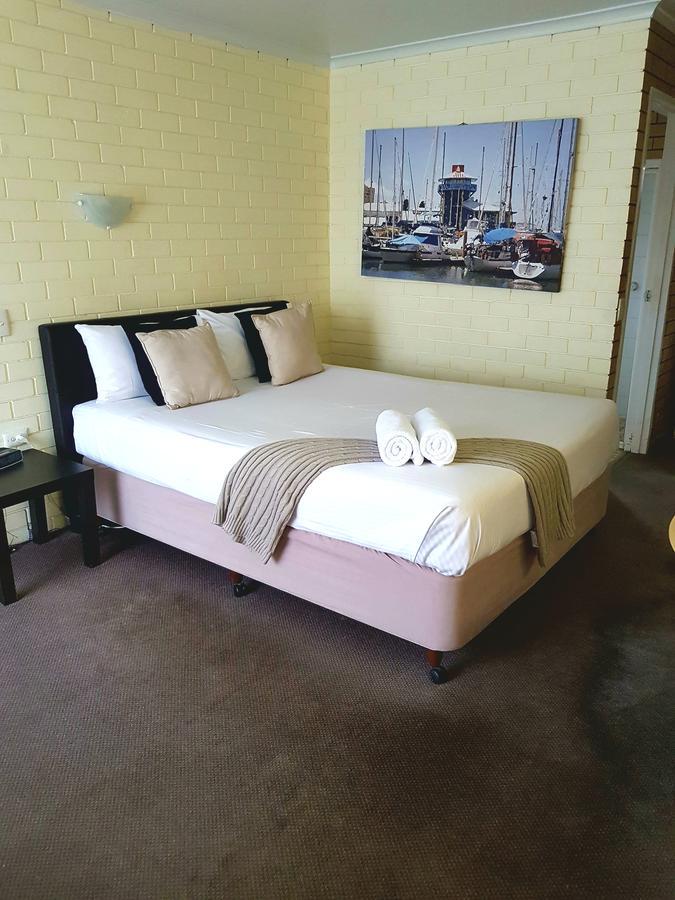 Motel Twin Pines 3*