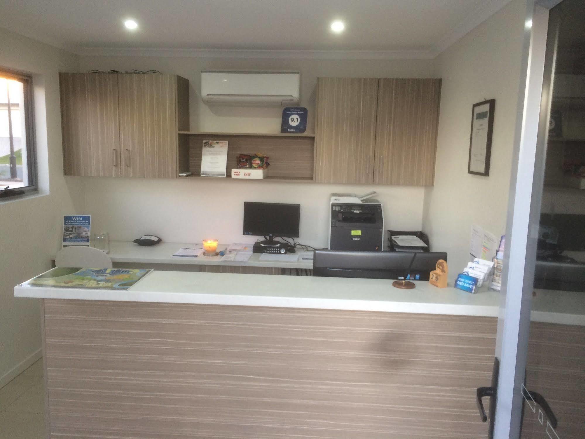 Direct Collective - Breeze On Brightwater Aparthotel