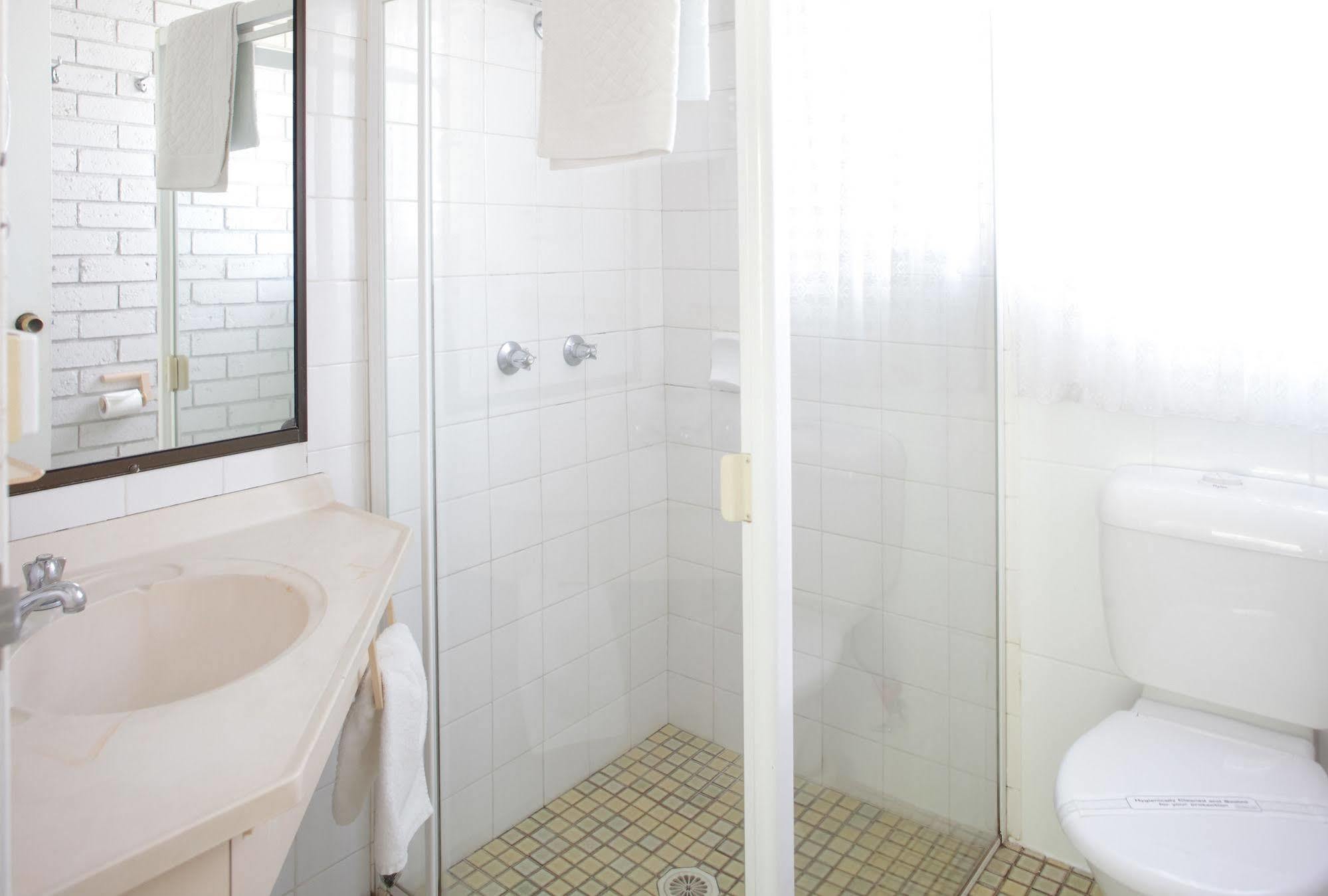 Twin Pines Motel Mooloolaba