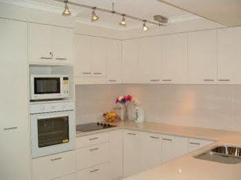 La Mer Holiday Apartments Apartment