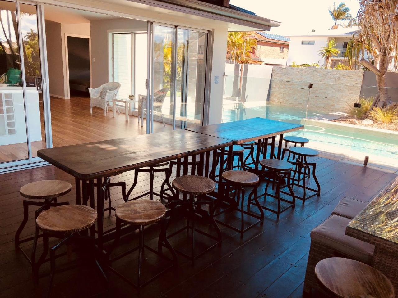 Holiday home Carrothool 29 - 6 Bedroom On Canal With Pool Mooloolaba