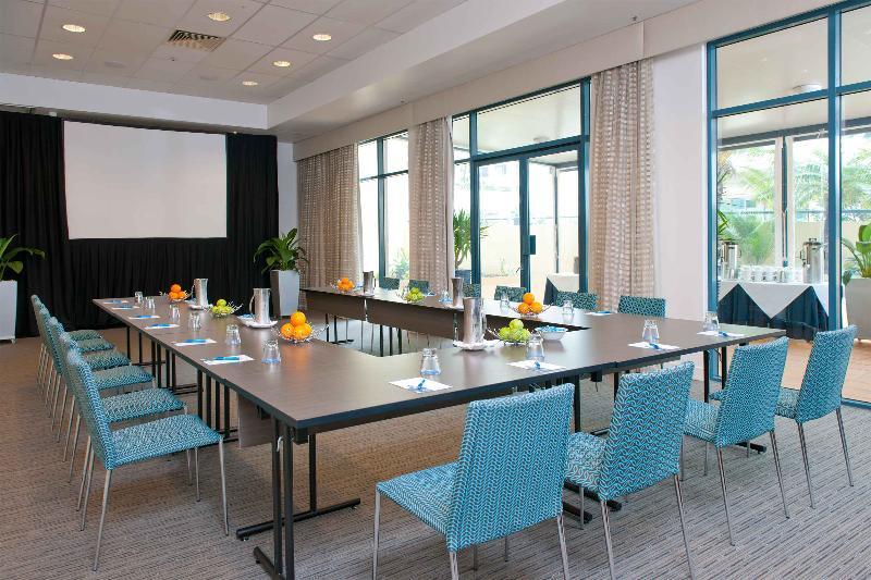 Mantra Aparthotel