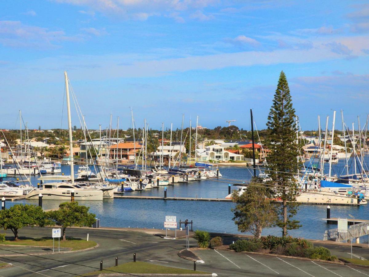 Spectacular Location And Views, 3 Bedrooms , Private Rooftop *
