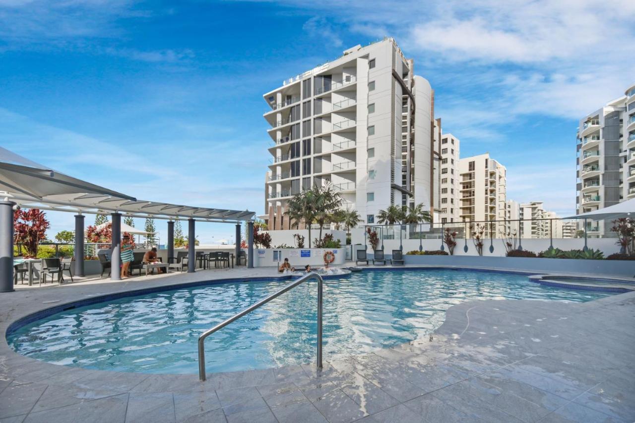 International 101 * Mooloolaba