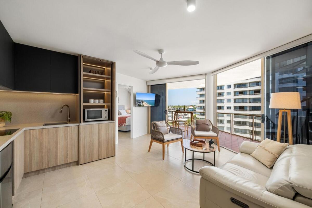 Superior One-bedroom Penthouse & Rooftop Sandcastles